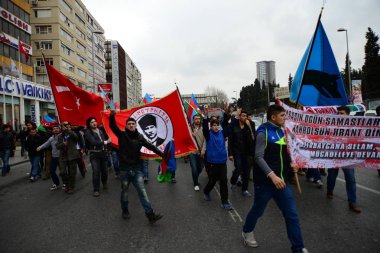 23 Şubat 2014 İstanbul Türkiye.Protestocular, Azerbaycan'da Ermeniler tarafından Türklere karşı yaşanan Hocalı trajedisini protesto etmek için Taksim Meydanı'nda.