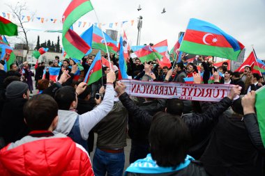 23 Şubat 2014 İstanbul Türkiye.Protestocular, Azerbaycan'da Ermeniler tarafından Türklere karşı yaşanan Hocalı trajedisini protesto etmek için Taksim Meydanı'nda.