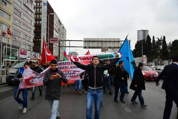 Febrero 2014 Istanbul Turkey Los Manifestantes Están Plaza Taksim Protestando —  Fotos de Stock
