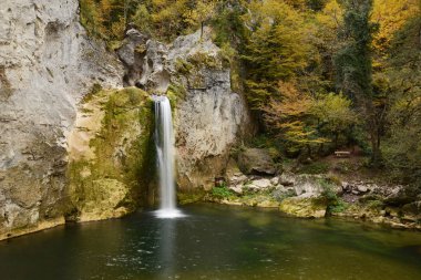Ilıca Şelalesi, Pınarbaşı ilçesi yakınlarındaki Ilıca köyünde yer almaktadır. Kastamonu Türkiye