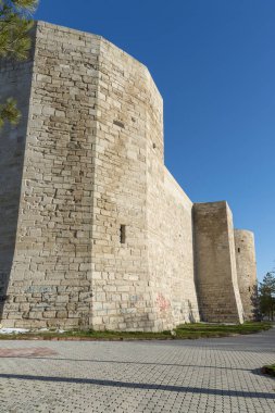 01.01.2019 Karaman Türkiye.Karaman şehir merkezinde bulunan Karaman Kalesi, 11.yüzyılın sonunda inşa edilmiş ve 12.yüzyılın başında tamamlanmış olarak kabul edilir.