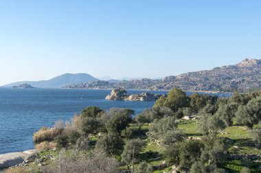Bafa Gölü Tabiat Parkı, Türkiye'nin güneybatısında, Muğla ili Ninli ilçesi sınırları içinde yer alan bir göl ve doğa rezervidir..