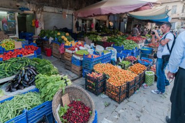 Mardin, Türkiye'nin güneydoğusunda yer alan bir şehirdir. Mardin ilinin başkenti, eski şehrinin Artuqid mimarisi ve stratejik konumu ile ünlüdür.