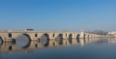 Türkiye'nin Edirne ilinde Meriç Nehri Üzerindeki Meriç Köprüsü