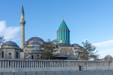 11 Şubat 2019 Konya Türkiye.Mevlana Celaleddin Rumi Camii insanlığa umut ve ilham veren bir Anadolu kutsal insanıydı. 1207 yılında Afganistan'da (veya Wakhsh, prese köyünde) bugün Balkh, Horasan şehrinde doğdu.