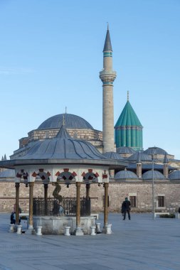 11 Şubat 2019 Konya Türkiye.Mevlana Celaleddin Rumi Camii insanlığa umut ve ilham veren bir Anadolu kutsal insanıydı. 1207 yılında Afganistan'da (veya Wakhsh, prese köyünde) bugün Balkh, Horasan şehrinde doğdu.