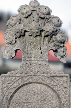 15 Aralık 2009 İstanbul.Osmanlı mezar taşları gerçekten Osmanlı ve İstanbul mezar taşlarının kültür merkezidir. Taş üzerinde bazı bilinmeyen yazılar.