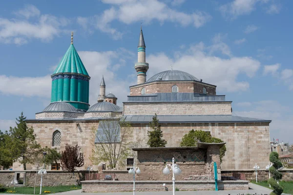 Nisan 2013 Konya Türkiye Konya Şehrinde Mevlana Celaleddin Rumi Camii — Stok fotoğraf