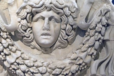 Denizli'de antik Hierapolis'te heykeller bulundu