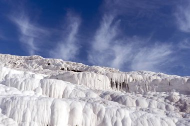 Pamukkale ( Pamuk kale ) Denizli Türkiye'de travertenler.