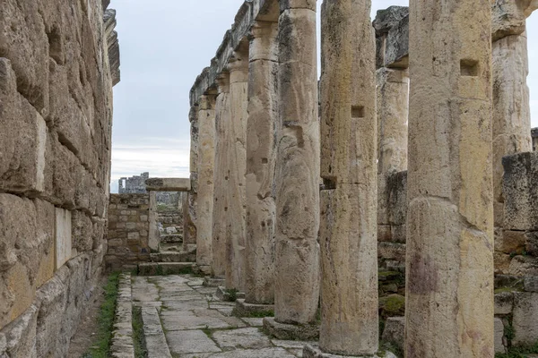 Ερείπια Της Αρχαίας Πόλης Της Ιεροπόλεως Παμούκαλε Ντενιζλί Τουρκία — Φωτογραφία Αρχείου