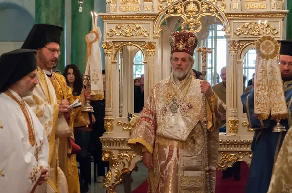 24 Nisan 2011 İstanbul.The Paschal Greeting, Paskalya Alkışı olarak da bilinir, Doğu Ortodoksları, Doğu Ortodoksları ve Doğu Katolik Hristiyanları arasında bir Paskalya geleneğidir..