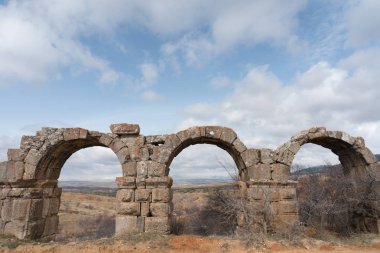 Antiochia Caesareia veya Antiochia Colonia Caesarea, Türk Göller Bölgesi'nde bir şehirdir., 