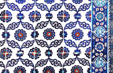 Osmanlı döneminden İznik çinisi.