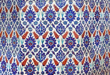 Osmanlı döneminden İznik çinisi.