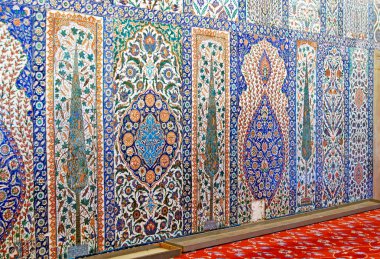30.12.2009 İstanbul Türkiye.Mavi Cami'den çiçek desenli çini,eski Osmanlı dönemi.