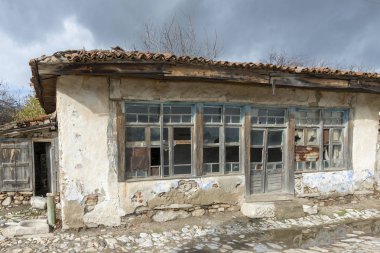 Stratonikeia, Karya Bölgesi'nin içinde yer alan antik bir kenttir. Günümüzde Eskihisar Köyü 'nde (Muğla İli) bulunmaktadır.).