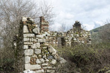 Stratonikeia, Karya Bölgesi'nin içinde yer alan antik bir kenttir. Günümüzde Eskihisar Köyü 'nde (Muğla İli) bulunmaktadır.).