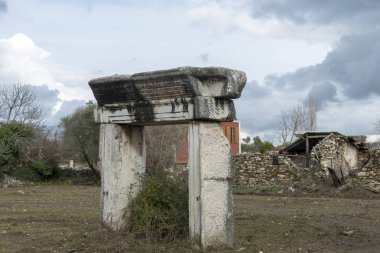 Stratonikeia, Karya Bölgesi'nin içinde yer alan antik bir kenttir. Günümüzde Eskihisar Köyü 'nde (Muğla İli) bulunmaktadır.).