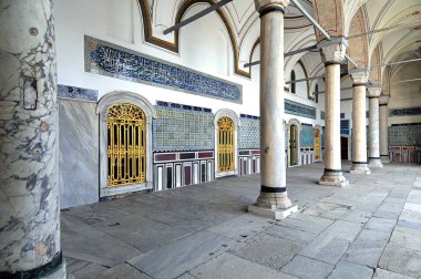 16 Mart 2010 İstanbul Türkiye.Topkapı Sarayı'nın Dış Cephesi.