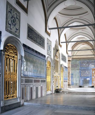 16 Mart 2010 İstanbul Türkiye.Topkapı Sarayı'nın Dış Cephesi.