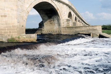 Edirne ili Uzunköprü ilçesinde kirlenmiş Ergene nehri.