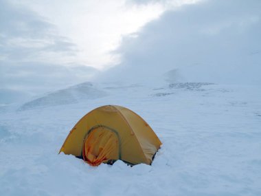 Türkiye'nin Trabzon ilinde Zigana Dağı'nda kar kampı                             