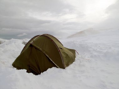 Türkiye'nin Trabzon ilinde Zigana Dağı'nda kar kampı                             