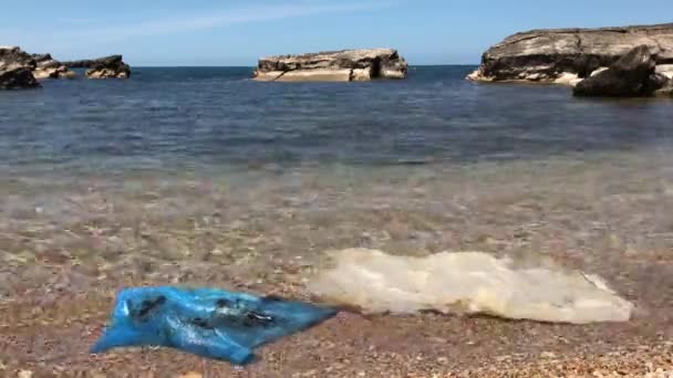 Schöner Strand Mit Abfall Verschmutzt — Stockvideo