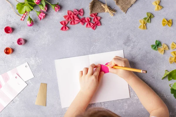 Kağıt Sanatları Anneler Günü Mart Doğum Günü Için Küçük Çocuk — Stok fotoğraf