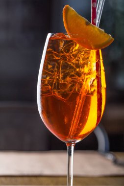 Taze meyve kokteyl restoran kafeterya masada