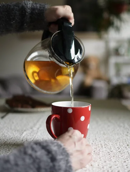 çay içmek ve tablo