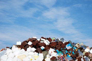 atık bertaraf mevcuttur ve geri dönüşüm.