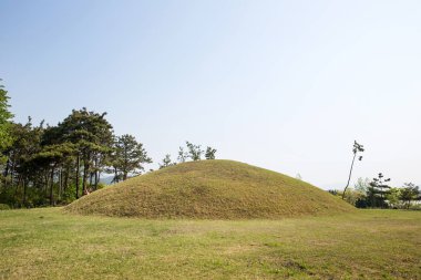 Iksan Ssangneung geç Baekje'yi dönemde inşa tarzı tarım istiridye ile taş odası mezarım. Southkorea.