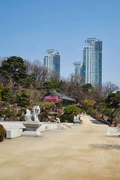Arquitectura Tradicional Dentro Del Templo Bongeunsa Corea Del Sur — Foto de Stock