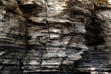 Çok öykülü sert katmanlı ve ünlü turistik tortul kayalarda Chaeseokgang Coast Buan-gun, Güney Kore site.