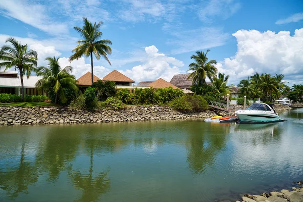 Rumah Dan Kapal Pesiar Fiji — Stok Foto