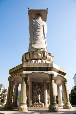 Buda heykeli içinde Bongeunsa Tapınağı, Güney Kore.
