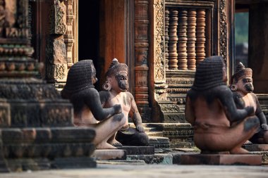 Kamboçya'da Banteay Srei harabeleri.