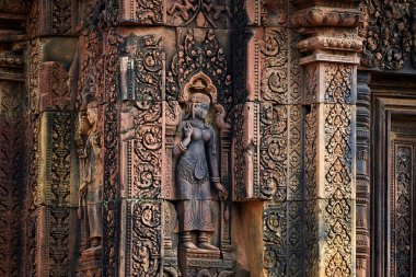 Kamboçya'da Banteay Srei harabeleri.