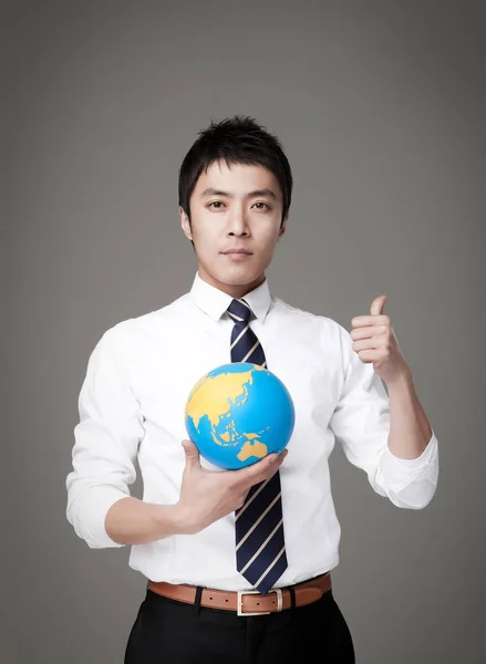 Hombre Negocios Coreano Sosteniendo Globo — Foto de Stock