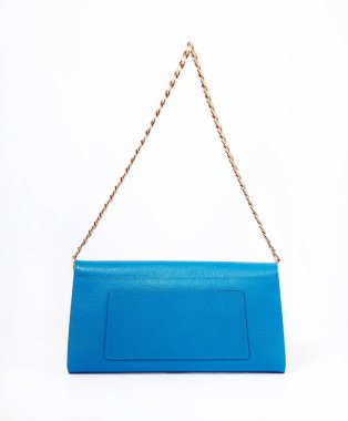 beyaz zemin üzerinde çanta.