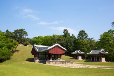Paju Üç Kraliyet Mezarı Joseon Hanedanlığı 'nın bir kraliyet mezarıdır..