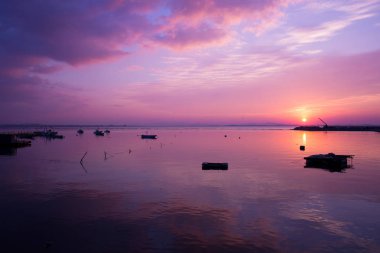 Asan Körfezi 'nin güzel günbatımı