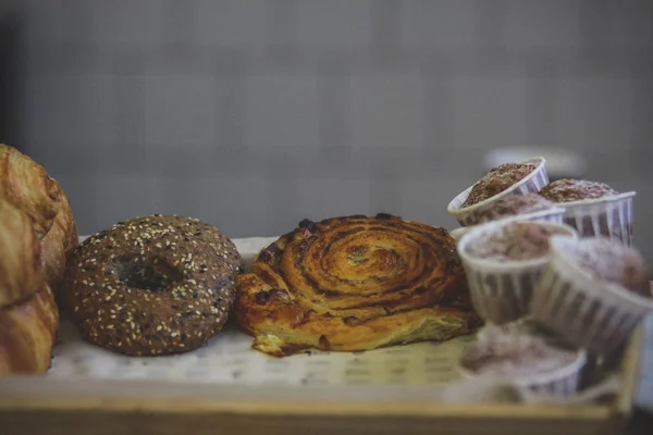 Pečení Kuchyni Restaurace Restaurace Muffiny Skořici Cibulové Kroužky — Stock fotografie