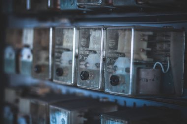 teknolojiler uzun harabe tozu ile kaplı geçmişte gitti