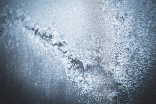 Textuur van vorst en ijs op glas als een patroon en ornament van een — Stockfoto