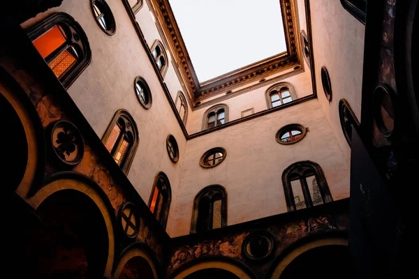 Low Angle View Beautiful Decorated Historic Building Florence Italy — Free Stock Photo