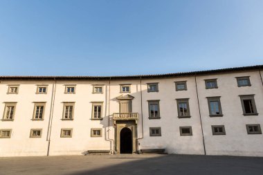 Pisa, İtalya - 14 Temmuz 2017: Eski evde tarihi şehir, Pisa, İtalya
