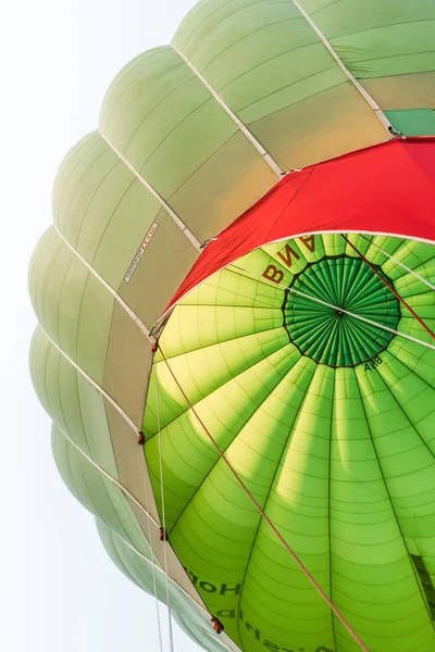 Kappadokie Turecko Května 2018 Nízký Úhel Pohledu Horkovzdušném Balónu Proti — Stock fotografie